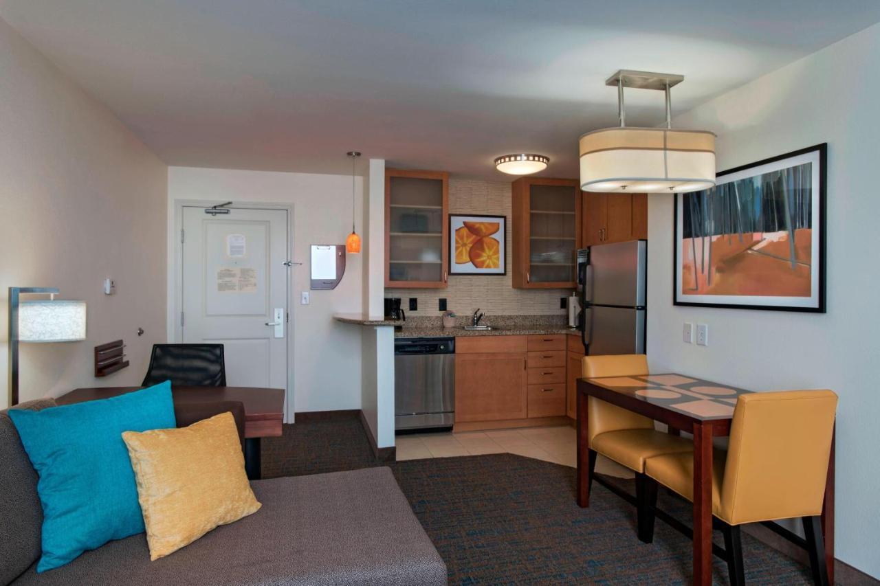 Residence Inn Bryan Колледж-Стейшн Экстерьер фото