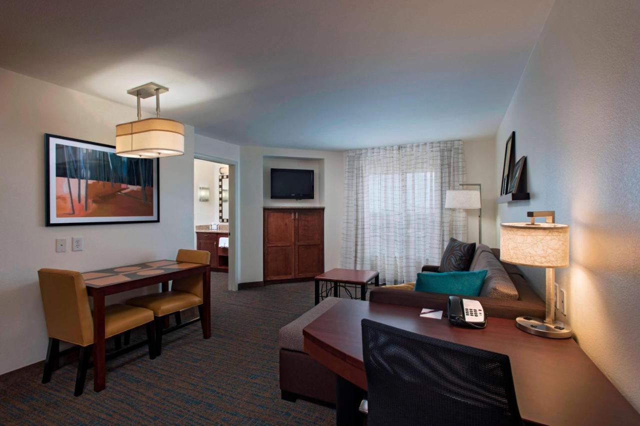 Residence Inn Bryan Колледж-Стейшн Экстерьер фото