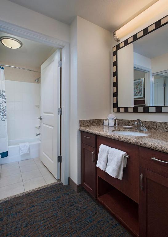 Residence Inn Bryan Колледж-Стейшн Экстерьер фото